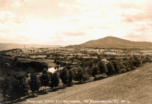 South to Mt. Anthony from Park Street, 1914.